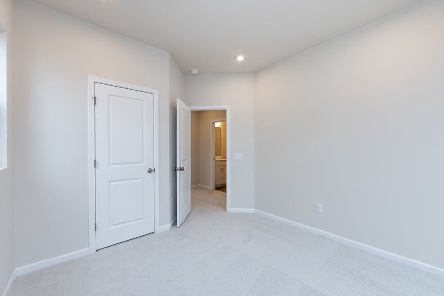 Spacious, unfurnished interior of a new home in Fifteen 15 Cannon, Charlotte (Image 32).