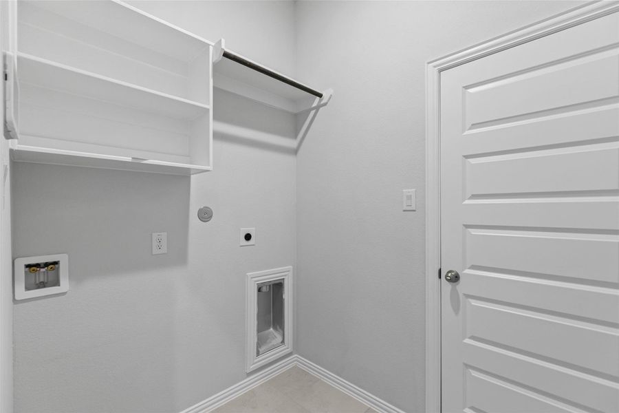 Spacious, unfurnished interior of a new home in River Ranch, Dayton (Image 20).