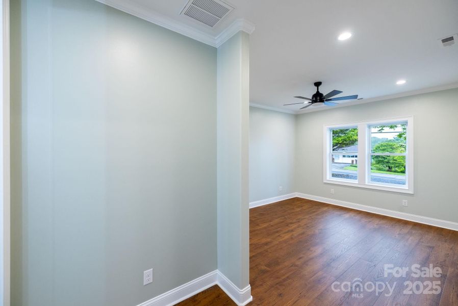 Spacious, unfurnished interior of a new home in , Sparta (Image 17).