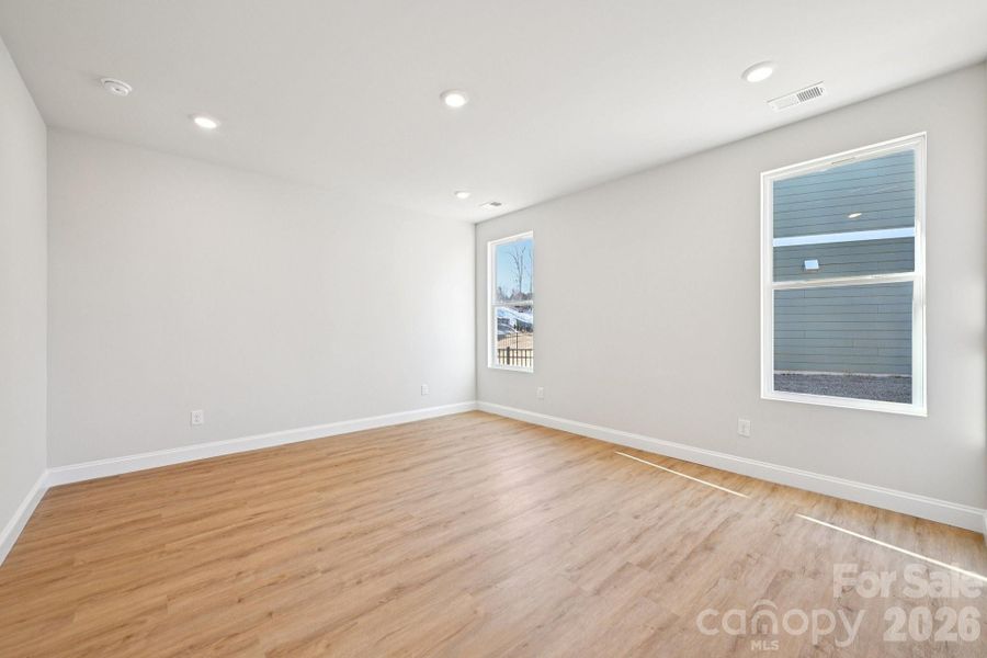Spacious, unfurnished interior of a new home in , Cramerton (Image 18).