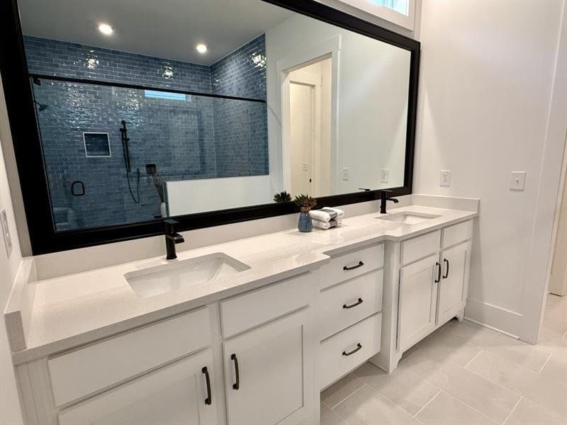 Furnished interior view inside a new home in Livingstone Park, Kennesaw (Image 14). Furnished interior view inside a new home in Livingstone Park, Kennesaw (Image 14).