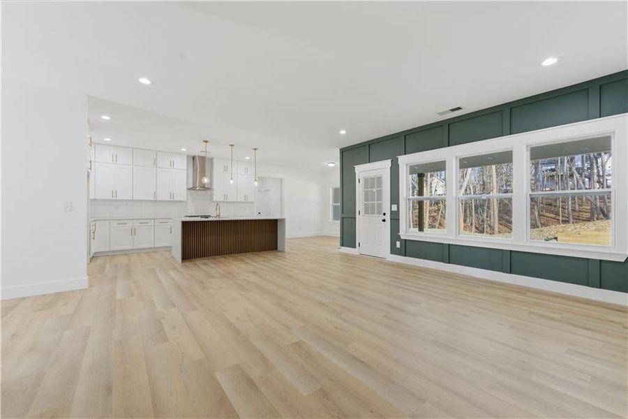 Spacious, unfurnished interior of a new home in , Cartersville (Image 25).