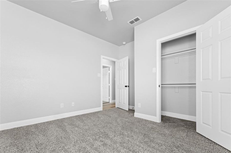 Spacious, unfurnished interior of a new home in , Greenville (Image 9).