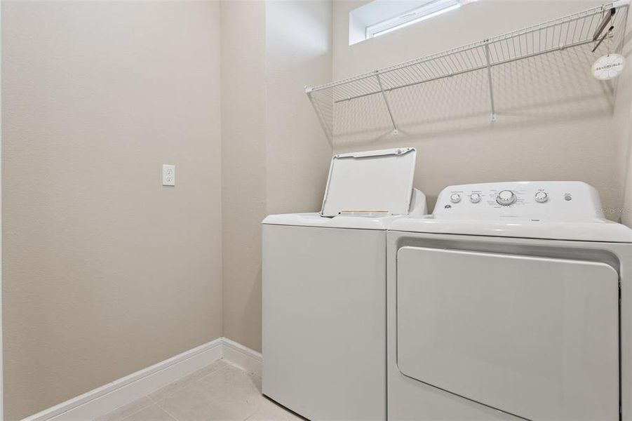 Furnished interior view inside a new home in , Kissimmee (Image 9).