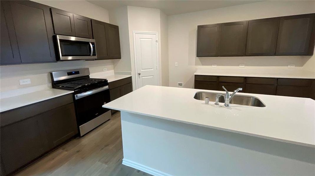 Furnished interior view inside a new home in Elevon, Lavon (Image 7).