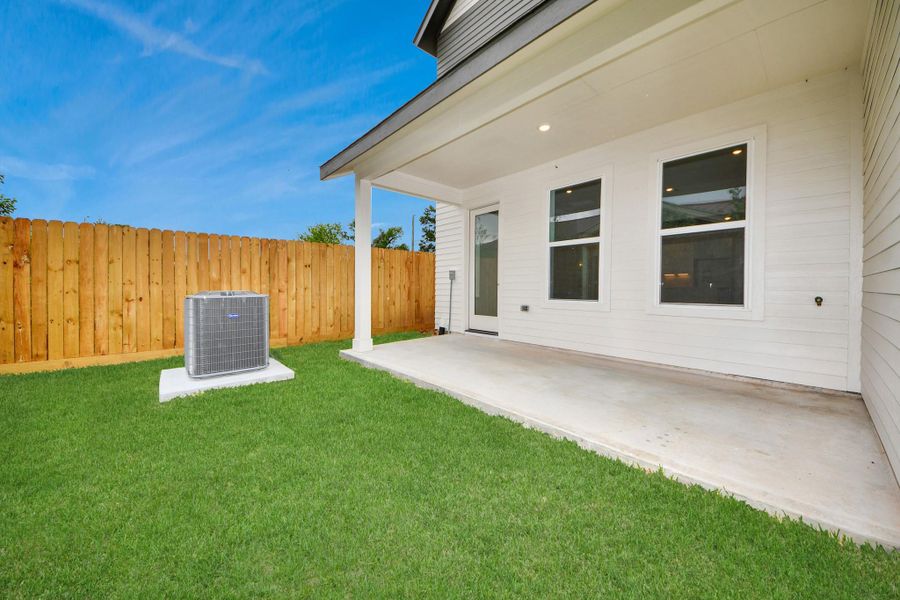 Exterior details and patio area of a home in , Houston (Image 27).