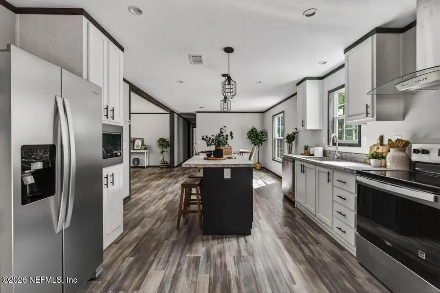 Furnished interior view inside a new home in , Middleburg (Image 18).