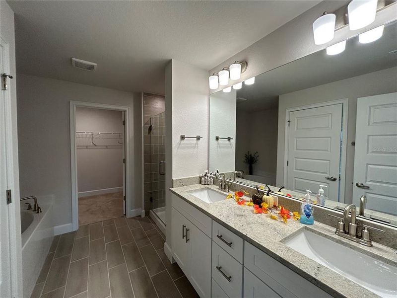 Furnished interior view inside a new home in North Port, North Port (Image 10).