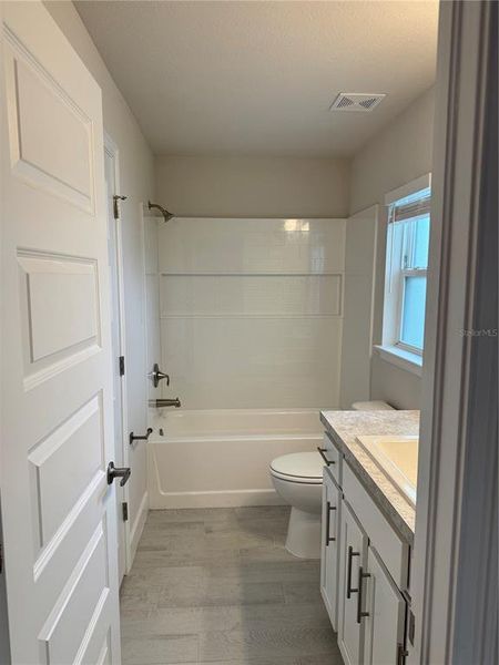 Furnished interior view inside a new home in Venice, Venice (Image 7).