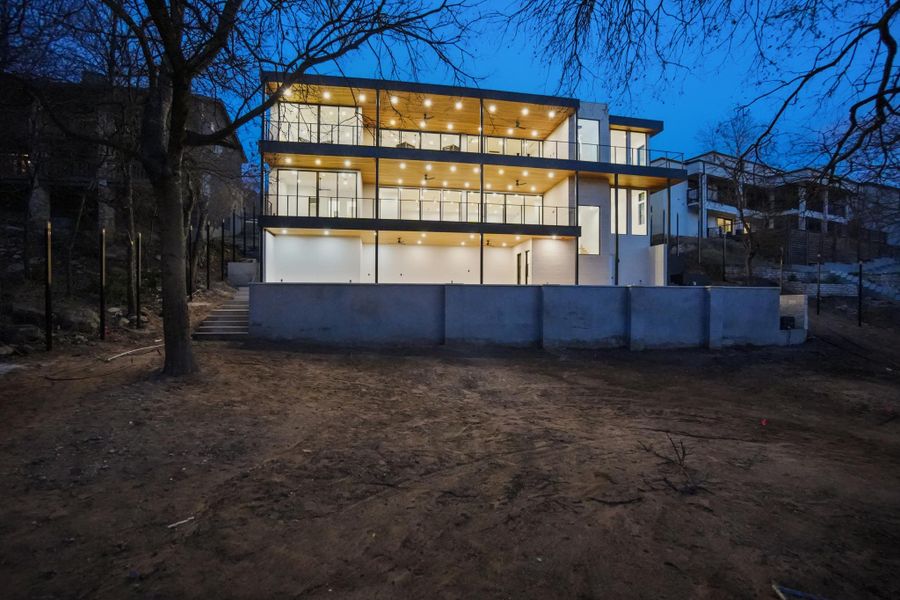 Image 38 of a home in .