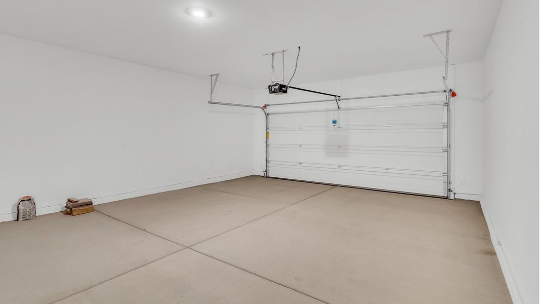 Representative unfurnished interior of a home built from the Citrine by D.R. Horton in Saguaro Bloom, Marana (Image 38). Representative unfurnished interior of a home built from the Citrine by D.R. Horton in Saguaro Bloom, Marana (Image 38).