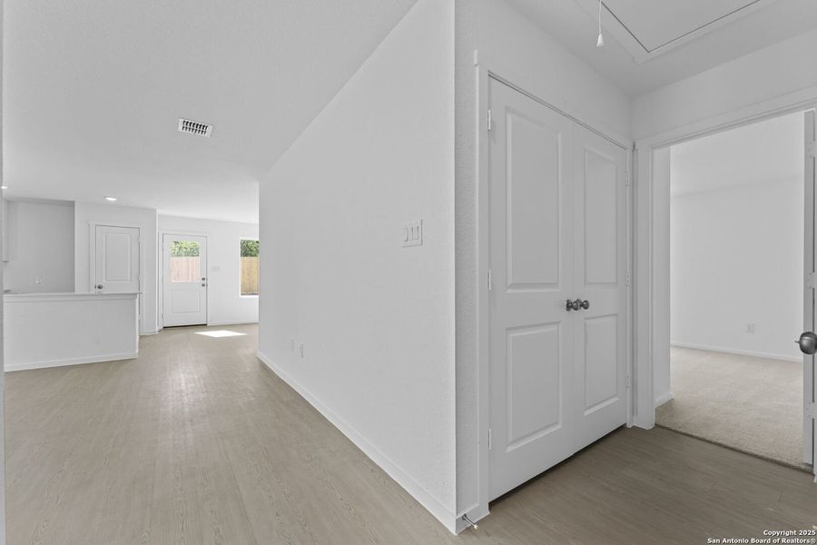 Spacious, unfurnished interior of a new home in Torian Village: Watermill Collection, San Antonio (Image 16). Spacious, unfurnished interior of a new home in Torian Village: Watermill Collection, San Antonio (Image 16).