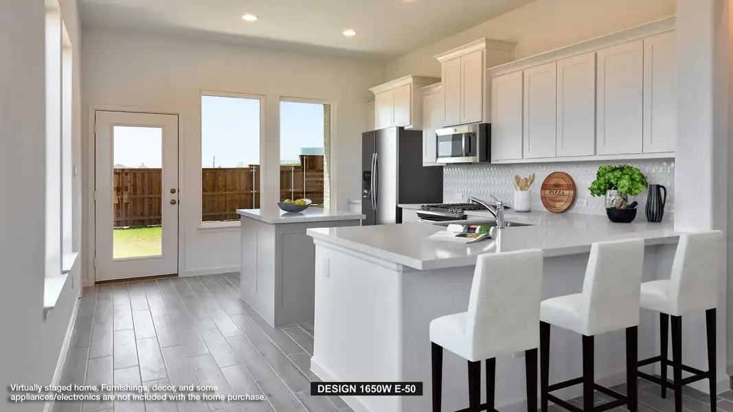 Furnished interior view inside a new home in Jordan Ranch 40', Fulshear (Image 3). Furnished interior view inside a new home in Jordan Ranch 40', Fulshear (Image 3).
