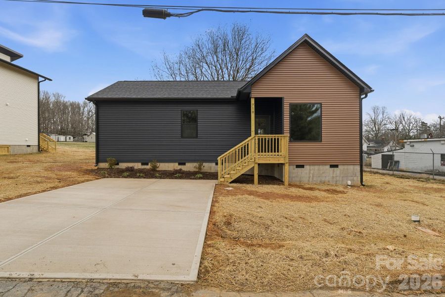 Exterior details and patio area of a home in , Kannapolis (Image 1). Exterior details and patio area of a home in , Kannapolis (Image 1).