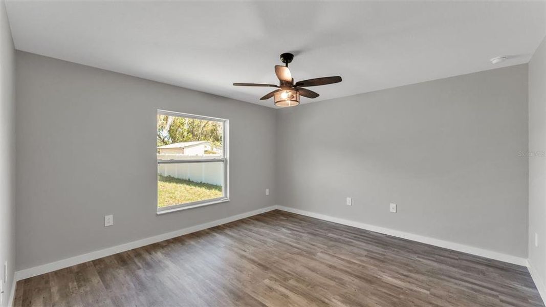 Spacious, unfurnished interior of a new home in , Lakeland (Image 25).