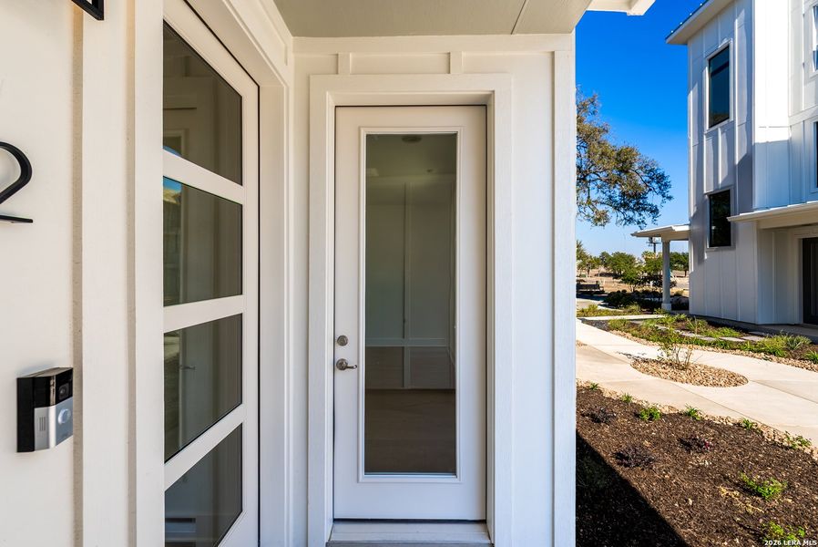 Exterior details and patio area of a home in , San Antonio (Image 4).