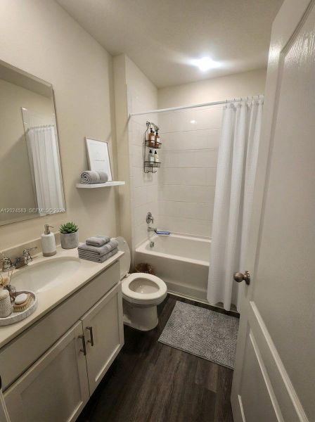 Guest Bathroom Guest Bathroom