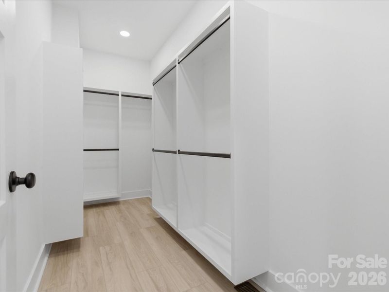 Spacious, unfurnished interior of a new home in , Bessemer City (Image 28).