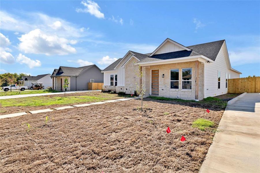 Exterior details and patio area of a home in , DeSoto (Image 3). Exterior details and patio area of a home in , DeSoto (Image 3).