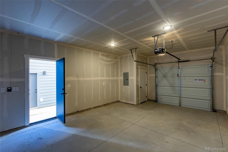 Oversized garage