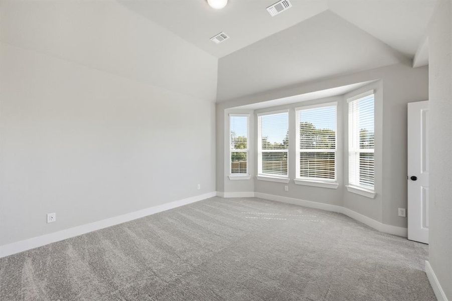 Spacious, unfurnished interior of a new home in Bel Air Village: 40ft. lots, Sherman (Image 16).