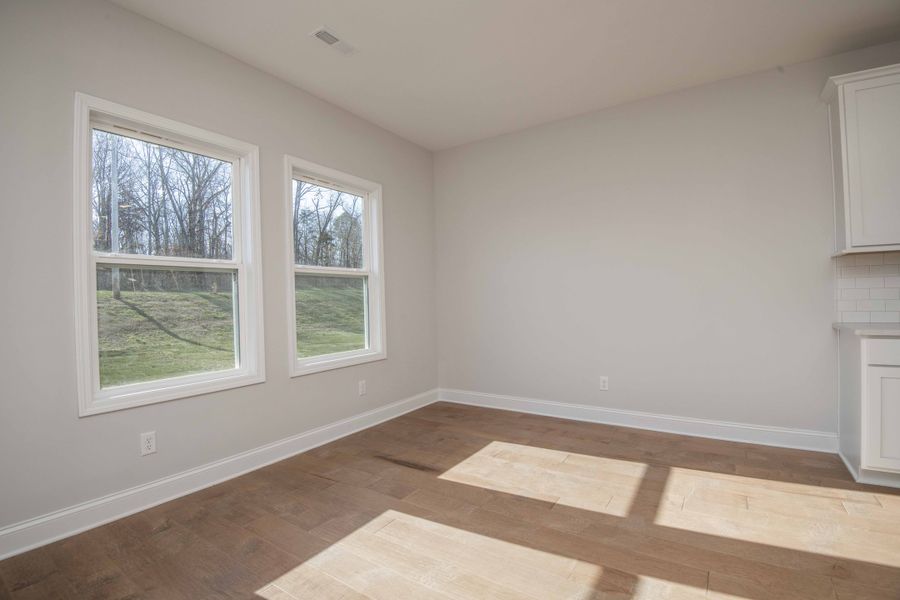 Spacious, unfurnished interior of a new home in Ivey Farms - The Grove Collection, Farragut (Image 18). Spacious, unfurnished interior of a new home in Ivey Farms - The Grove Collection, Farragut (Image 18).