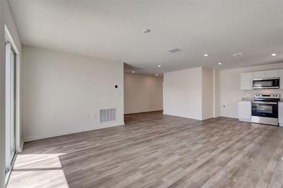 Spacious, unfurnished interior of a new home in , Palm Bay (Image 23). Spacious, unfurnished interior of a new home in , Palm Bay (Image 23).