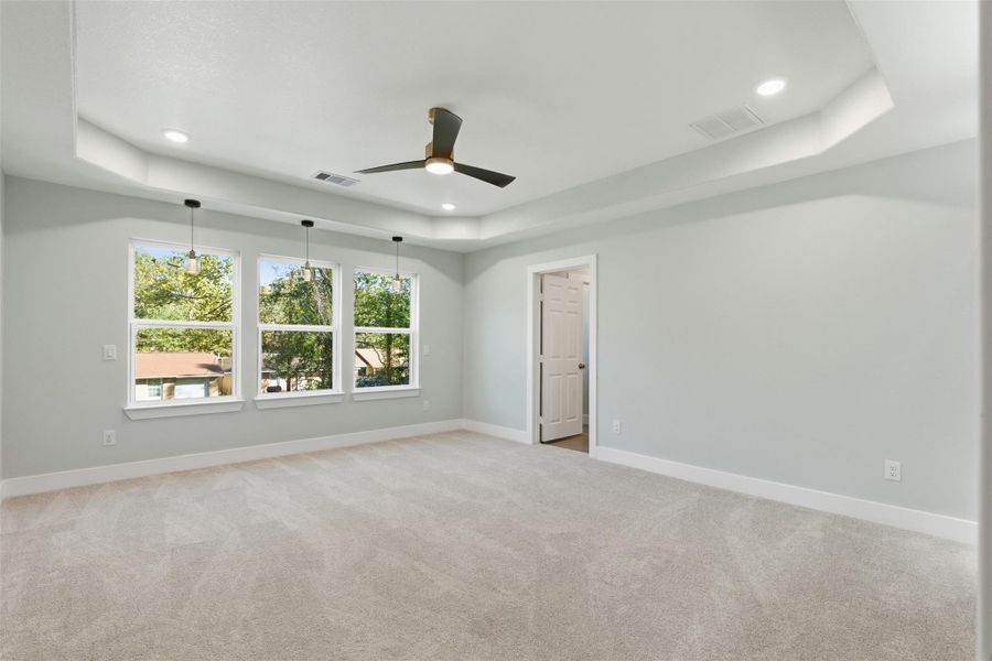 Spacious, unfurnished interior of a new home in , Cleveland (Image 11).