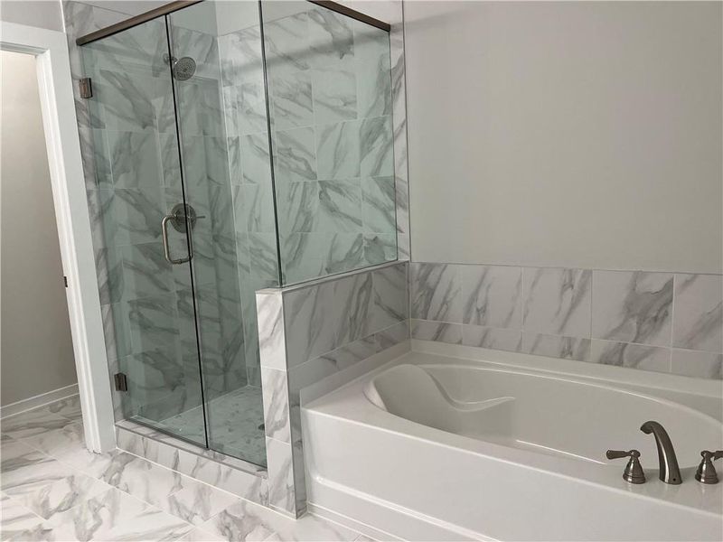 Furnished interior view inside a new home in , Gainesville (Image 35).