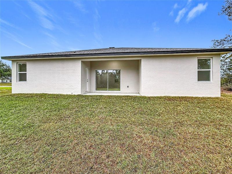 Exterior details and patio area of a home in , Ocala (Image 4). Exterior details and patio area of a home in , Ocala (Image 4).