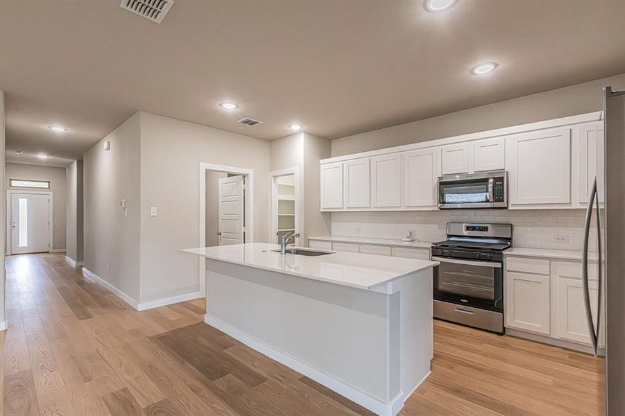 Furnished interior view inside a new home in Elevon, Lavon (Image 5).