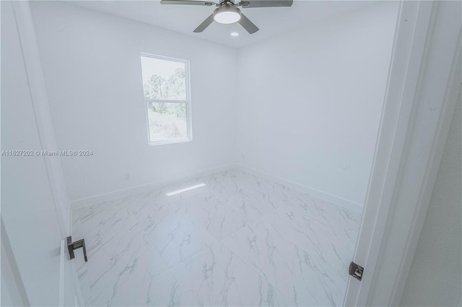 Image 16 of a home in .