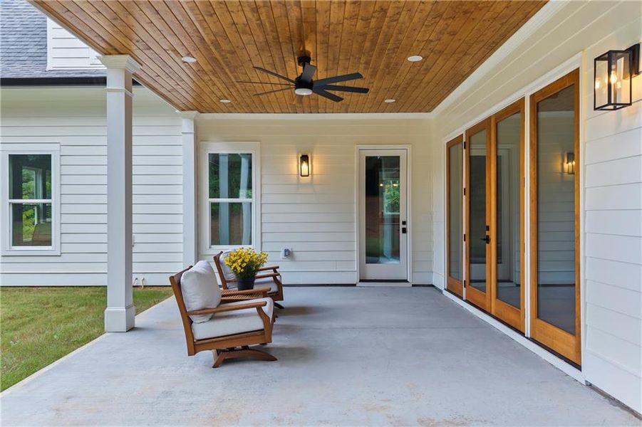 Exterior details and patio area of a home in , Lilburn (Image 36).