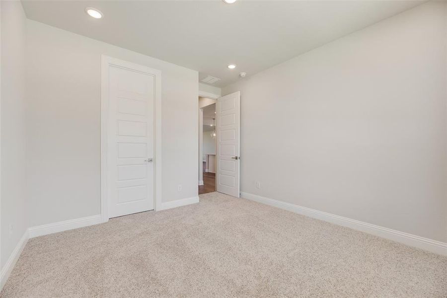 Spacious, unfurnished interior of a new home in Villages of Creekwood, Frisco (Image 11). Spacious, unfurnished interior of a new home in Villages of Creekwood, Frisco (Image 11).