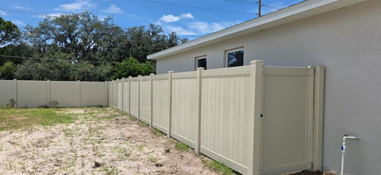 Exterior details and patio area of a home in , Winter Haven (Image 24).