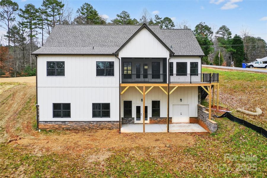 Exterior details and patio area of a home in , Statesville (Image 20).