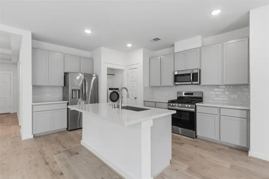 Furnished interior view inside a new home in Mostyn Springs, Magnolia (Image 6). Furnished interior view inside a new home in Mostyn Springs, Magnolia (Image 6).