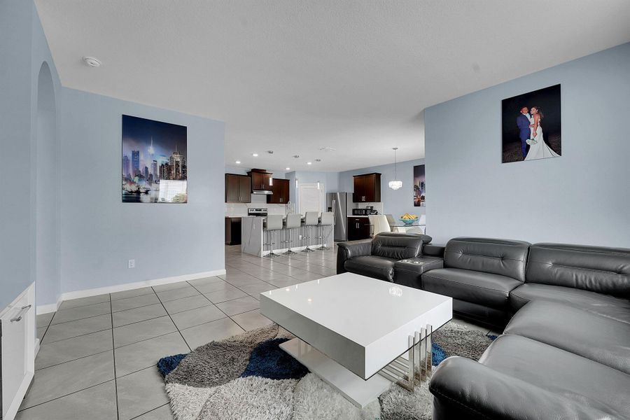 Furnished interior view inside a new home in , Port St. Lucie (Image 9).