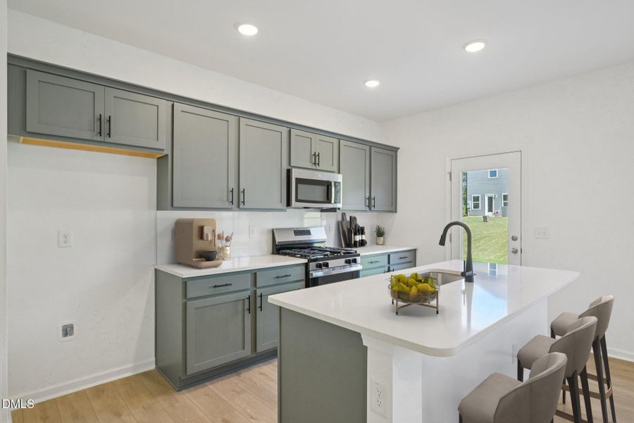 12-web-or-mls-Flagstone Way-S2410-012