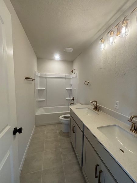Furnished interior view inside a new home in Berry Creek Highlands, Georgetown (Image 9).