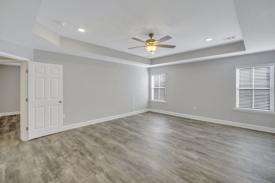 Representative unfurnished interior of a home built from the Nantucket Signature by Ernest Homes in Wexford, Richmond Hill (Image 24). Representative unfurnished interior of a home built from the Nantucket Signature by Ernest Homes in Wexford, Richmond Hill (Image 24).