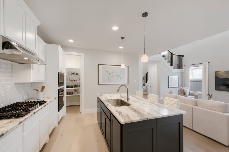 1636 Cornwall - Virtually Staged