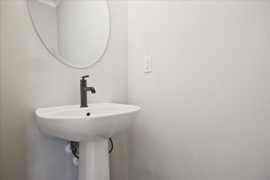 Close-up of interior finishes inside a home in Cherokee Township, Acworth (Image 15).