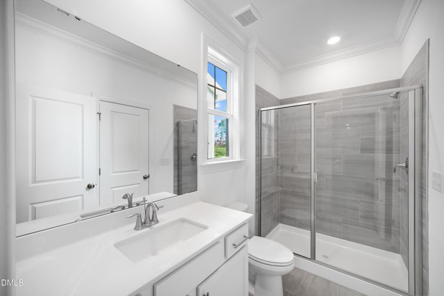 SUN_Stoneriver_Pic_Waterbury_Bath3_1of1