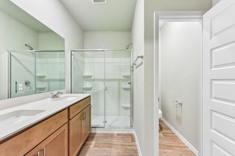 Furnished interior view inside a new home in Edgebrooke, Pflugerville (Image 7).