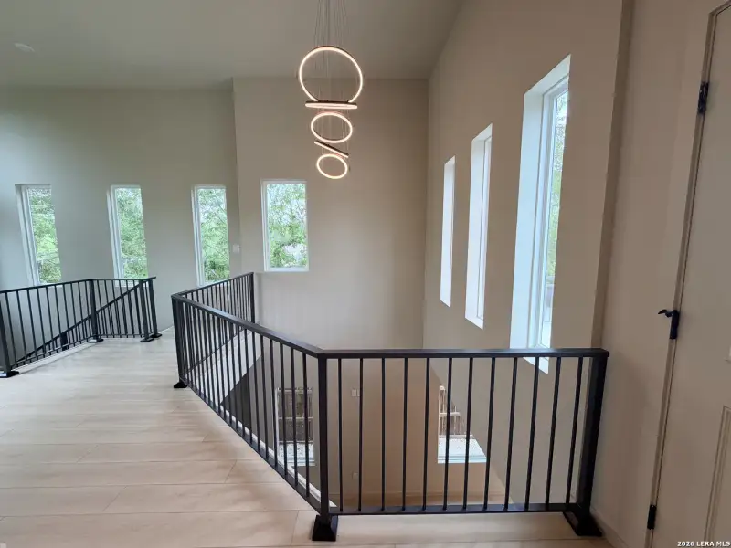 Spacious, unfurnished interior of a new home in , San Antonio (Image 16).