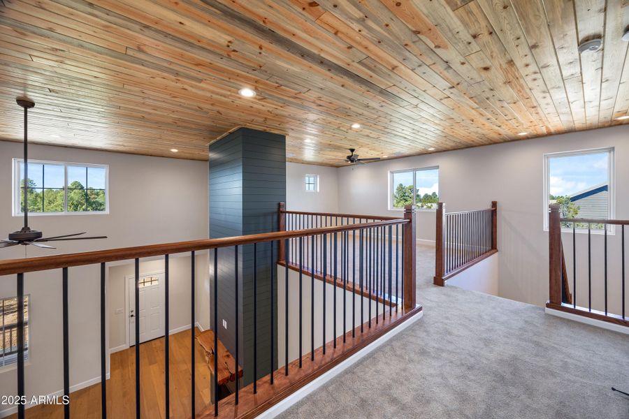 2268RoundaboutCir-HeberOvergaardAZ-30 2268RoundaboutCir-HeberOvergaardAZ-30