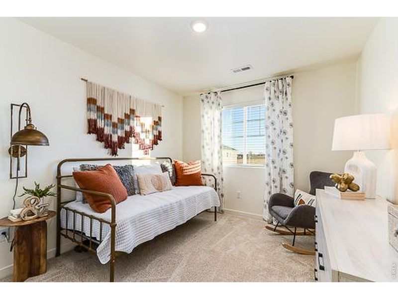 Furnished interior view inside a new home in Prairie Song, Windsor (Image 26).