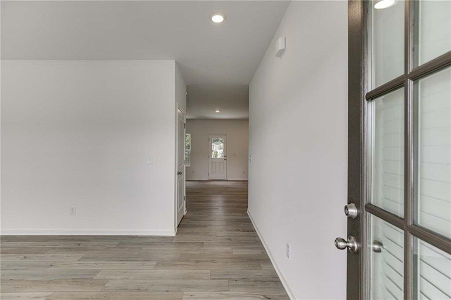 Spacious, unfurnished interior of a new home in Langston Reserve, Cartersville (Image 11).