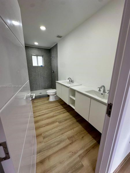 Image 63 of a home in .